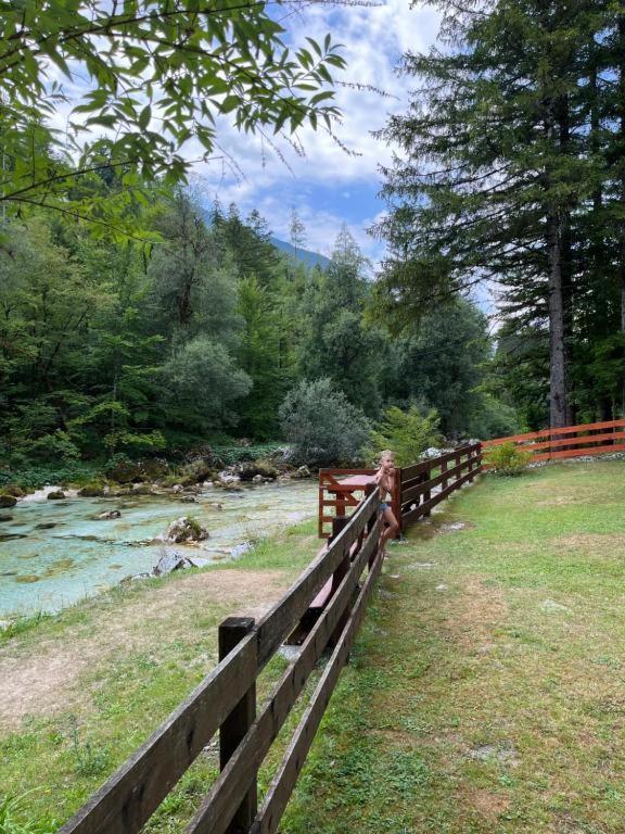 Apartmaji In Sobe Cuder Soča Eksteriør bilde