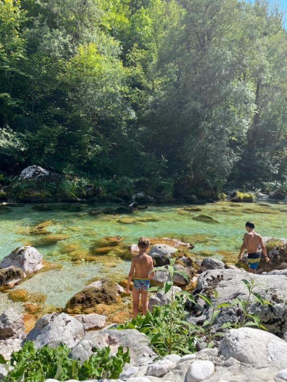 Apartmaji In Sobe Cuder Soča Eksteriør bilde
