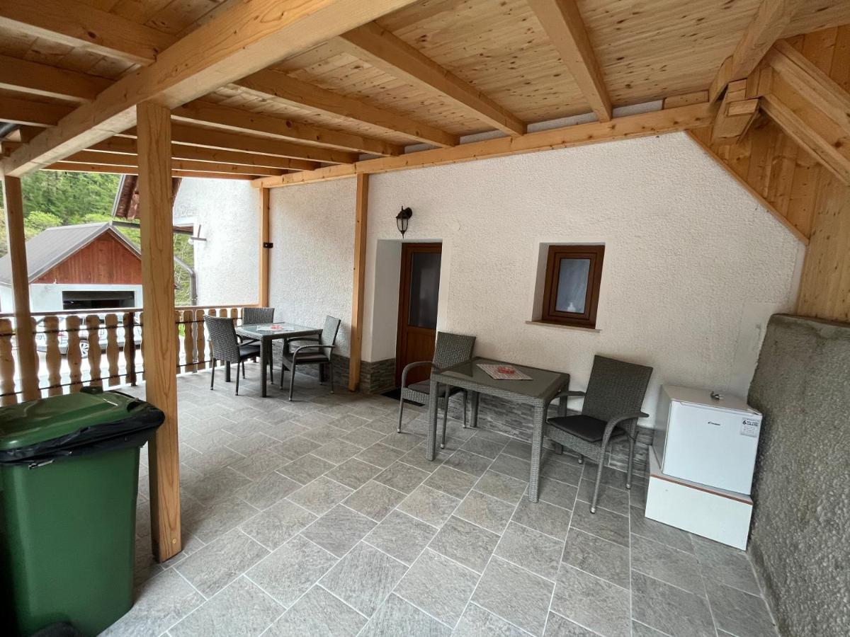 Apartmaji In Sobe Cuder Soča Eksteriør bilde