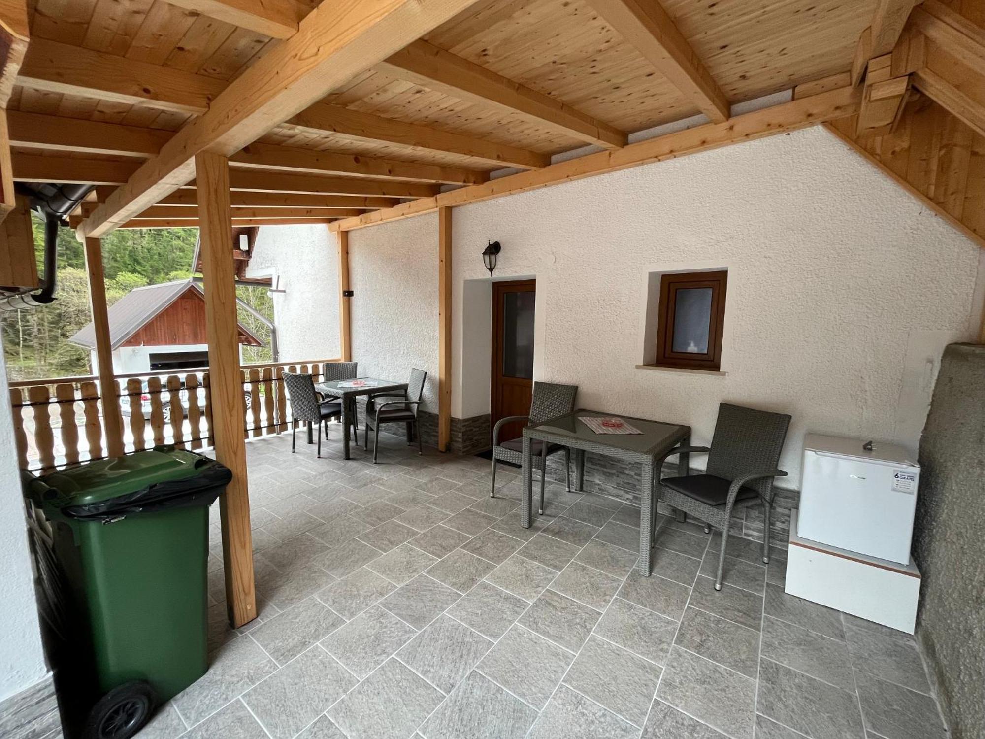 Apartmaji In Sobe Cuder Soča Eksteriør bilde